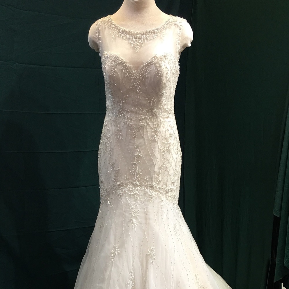 Glamorous Ivory Wedding Dress